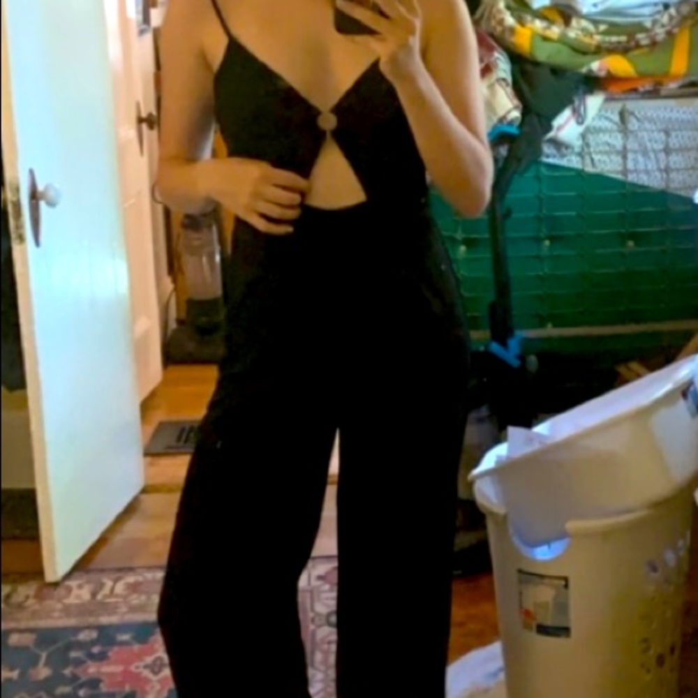 H&M Black Key-hole 70s style jump suit